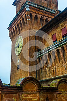 Torre del castello degli estensi a Ferrara photo